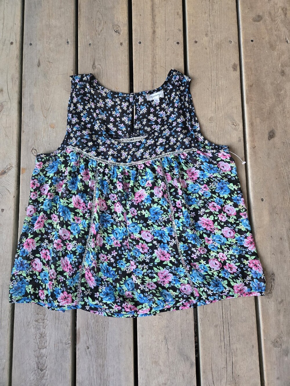Olsenboyeral black with floral print sleeveless blouse sz XL in great condition